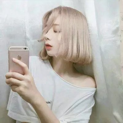 白色的马赛女人